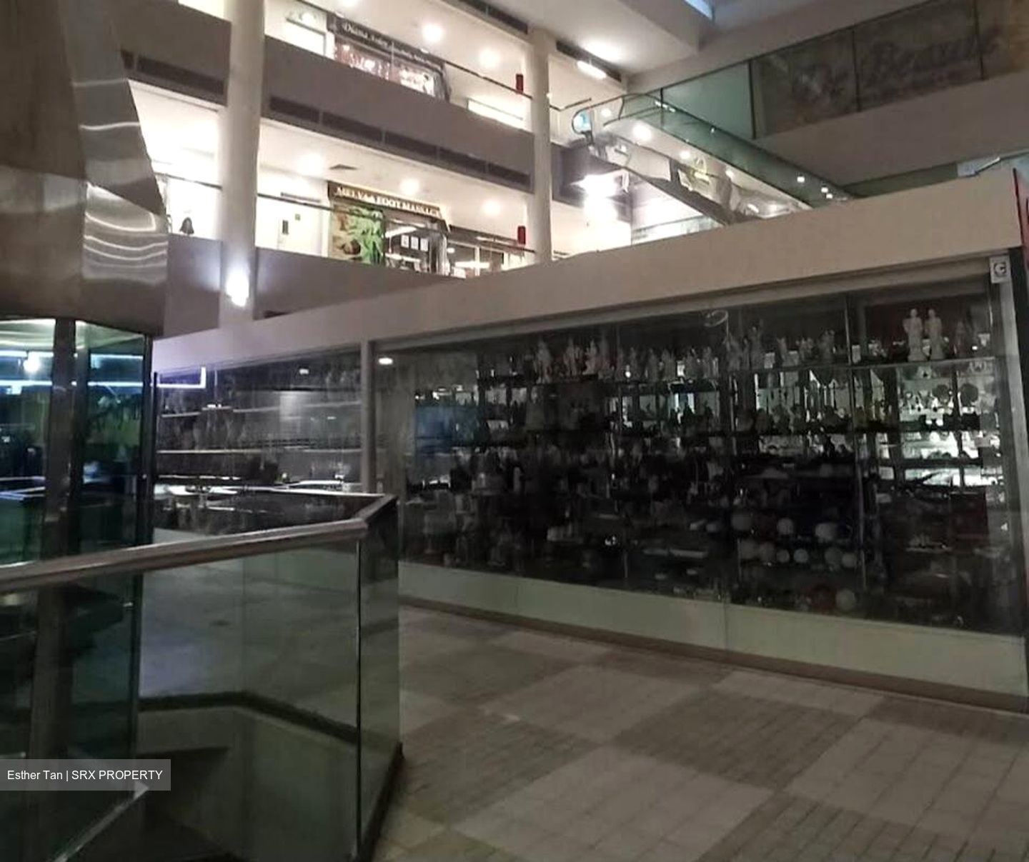 Roxy Square (D15), Retail #592814731